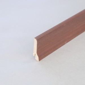 Плинтус ольха махагон арт. 019